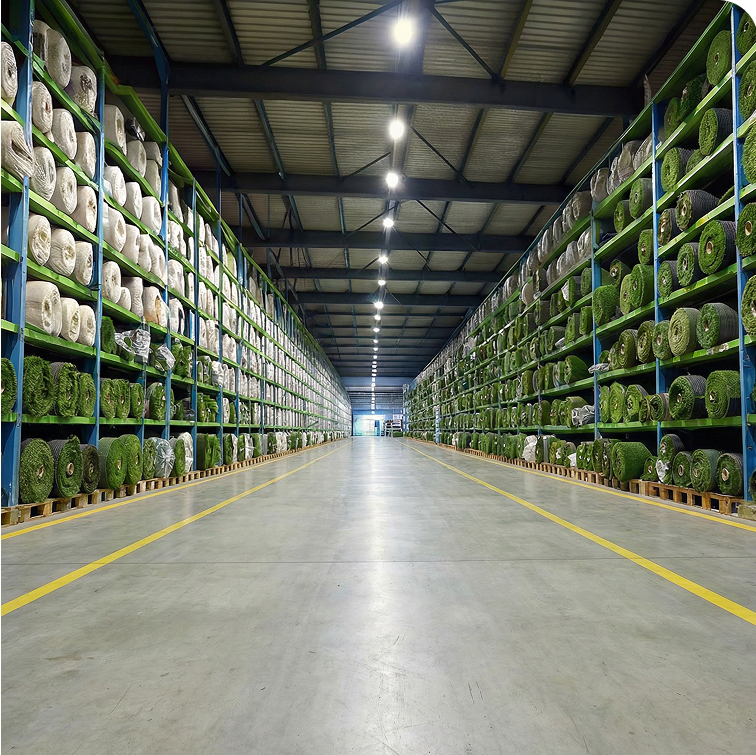 stock gazon synthétique entrepôt rouleaux pelouse artificielle fabricant